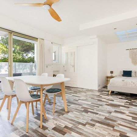 Grand Studio Neuf Face Port Et Plage, Parking Prive Golfe-Juan Luaran gambar