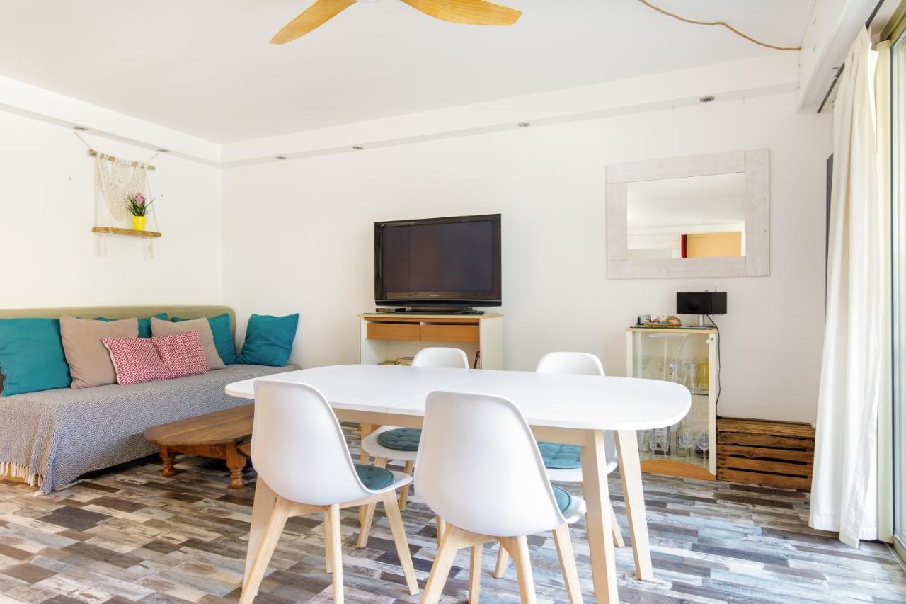 Grand Studio Neuf Face Port Et Plage, Parking Prive Golfe-Juan Luaran gambar