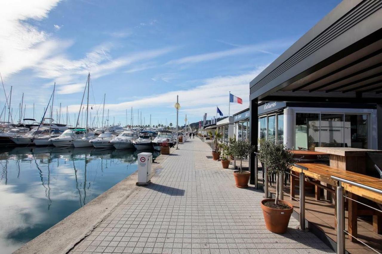 Grand Studio Neuf Face Port Et Plage, Parking Prive Golfe-Juan Luaran gambar