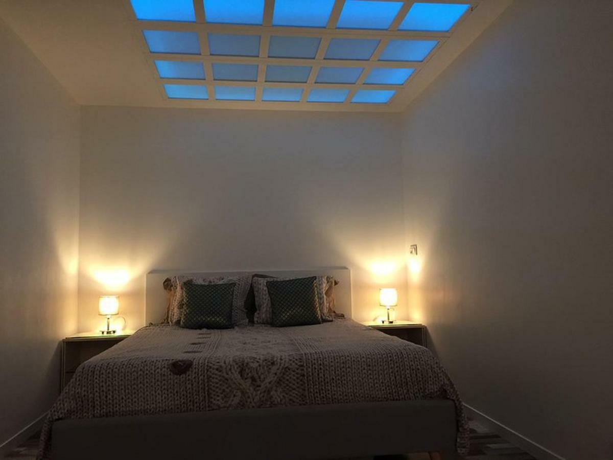 Grand Studio Neuf Face Port Et Plage, Parking Prive Golfe-Juan Luaran gambar